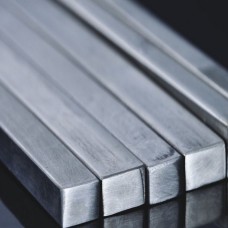 Пруток нержавеющий квадратный калиброванный 12Х18Н9 8х8 мм ГОСТ 8559-75